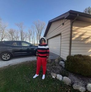 Meet your Posher, Sandrine tania